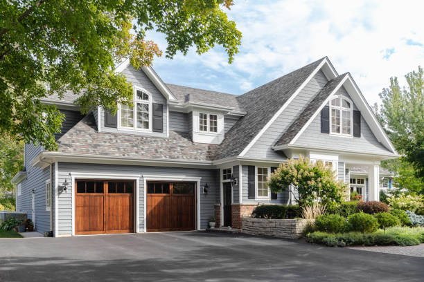 Best Roof Moss and Algae Removal  in Batavia, OH